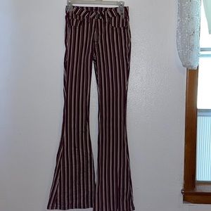 Maroon and crème bells.